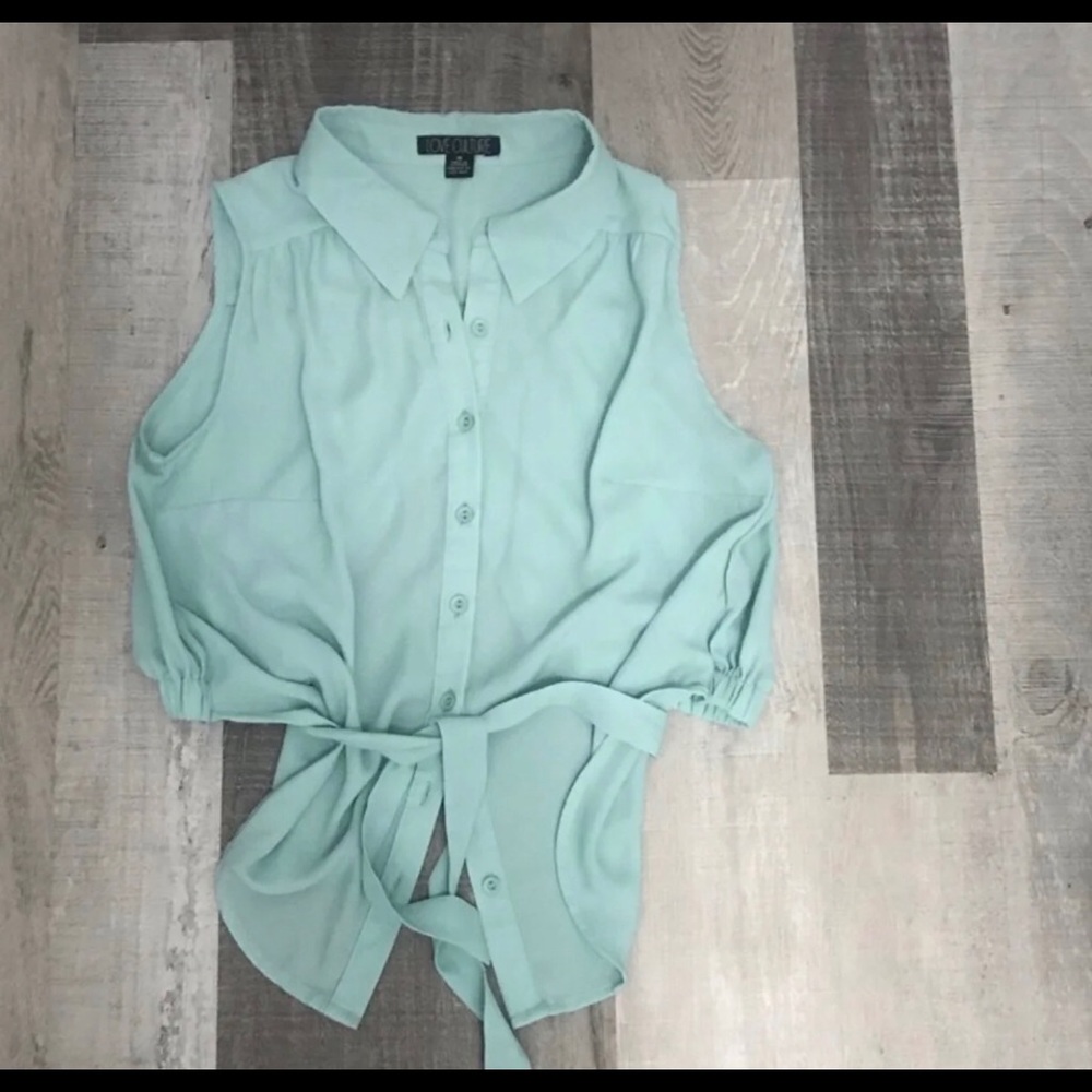 Crop Top Bundle Size M - Picture 5 of 6